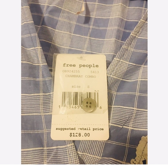 Free People - Picture 3 of 4